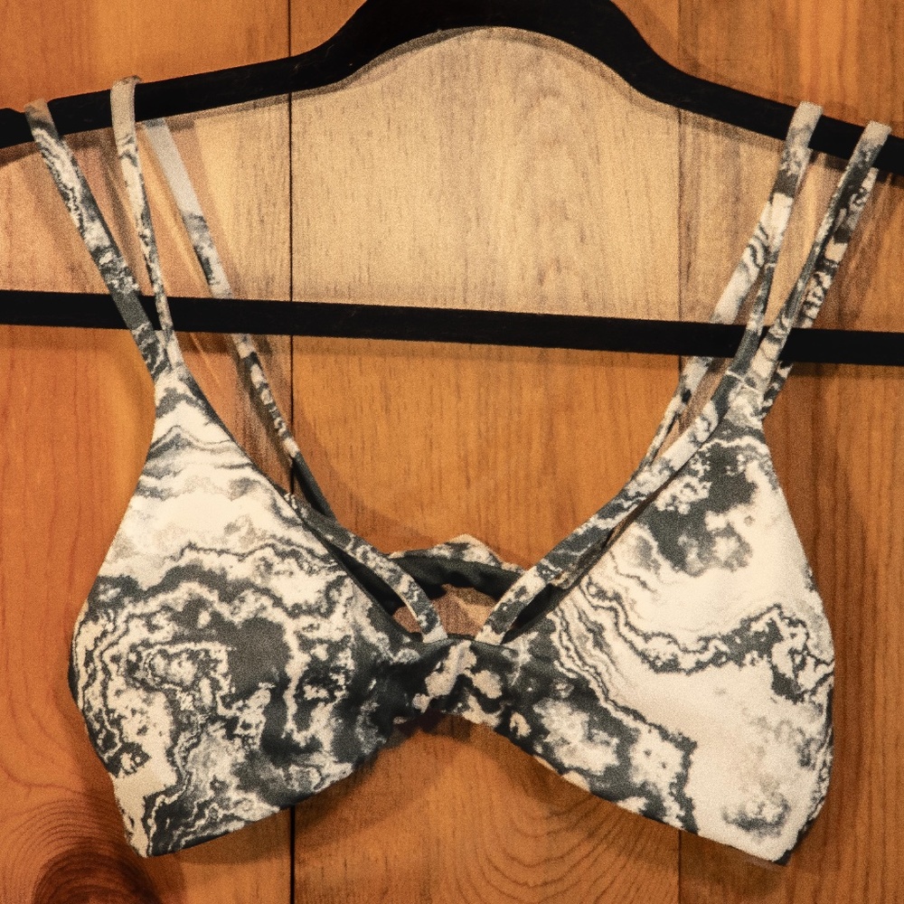 Ola Feroz | Two sided Bikini top | Tie Dye & Teal Bikini Top | Size Small